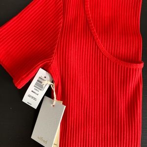 Aritzia XS Maelle short sleeve (new)